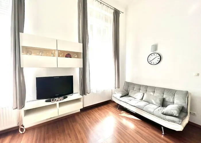 Ricky Apartment